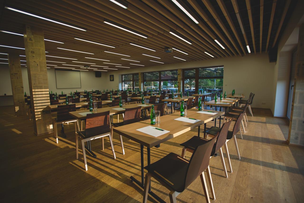 Statek Ceska Lipa Myslovice Hotel Klatovy Ngoại thất bức ảnh
