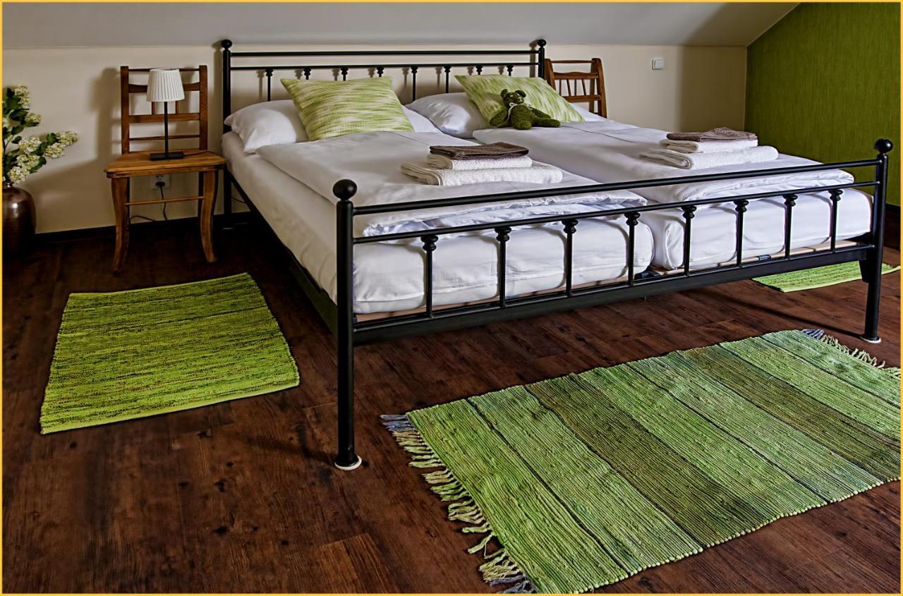 Statek Ceska Lipa Myslovice Hotel Klatovy Ngoại thất bức ảnh